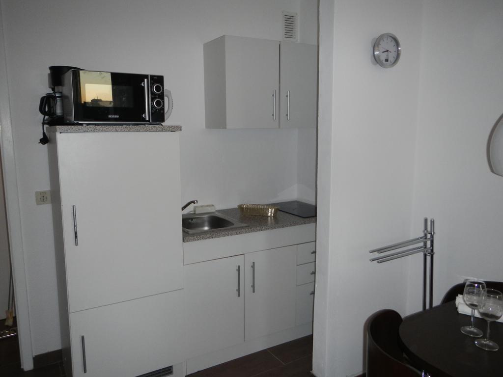 Sonniges Modernes Appartement Hoehenberg Cologne Luaran gambar
