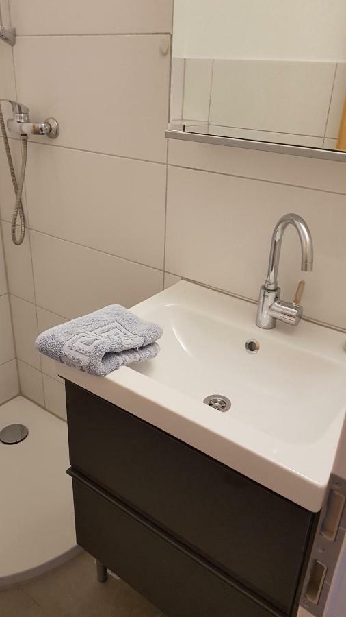 Sonniges Modernes Appartement Hoehenberg Cologne Luaran gambar