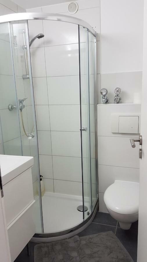 Sonniges Modernes Appartement Hoehenberg Cologne Luaran gambar